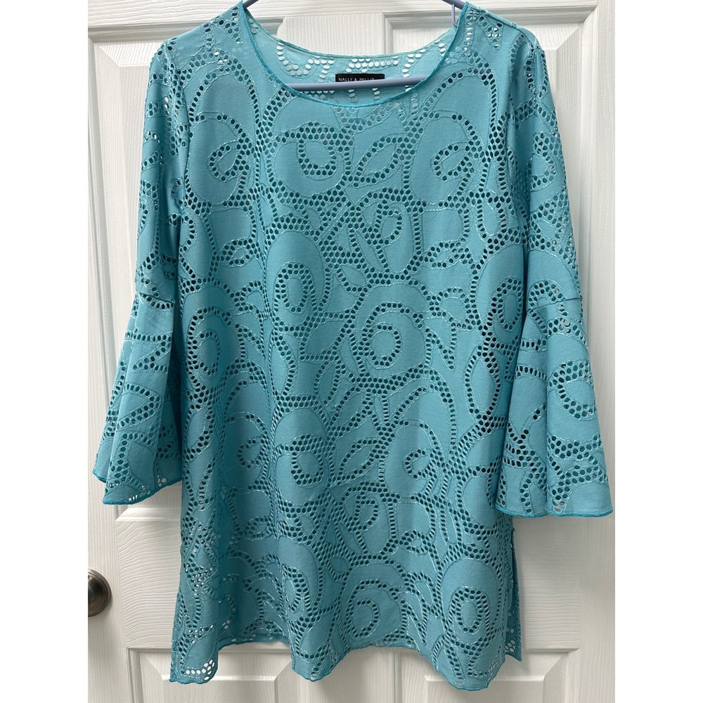 Nally & Millie Turquoise Blue Laser Cut Eyelet Bell Sleeve Tunic Top FLAWS As-Is